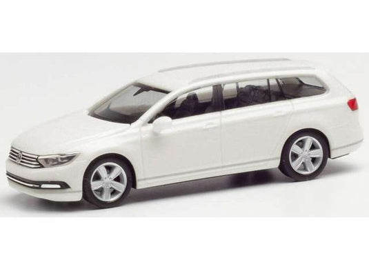 フォルクスワーゲン パサート ヴァリアント ホワイトメタリック VW Passat / Herpa 1/87 ミニカー