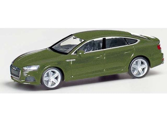 アウディ A5 スポーツバック グリーンメタリック Audi A5 ヘルパ 1/87 / Herpa 1/87 ミニカー