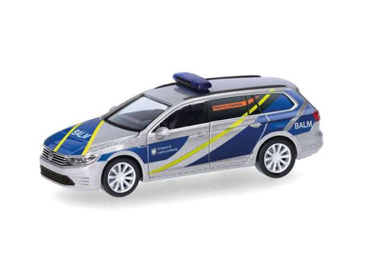 フォルクスワーゲン パサート ヴァリアント BALM シルバー/ブルー 働く車 / Herpa 1/87 ミニカー