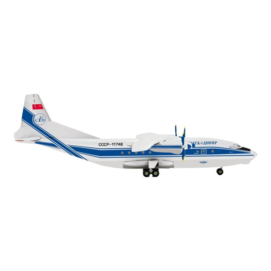 ヴォルガ・ドニエプル航空 Volga Dnepr アントノフ An-12 / Herpa Wings 1/200 飛行機模型 旅客機