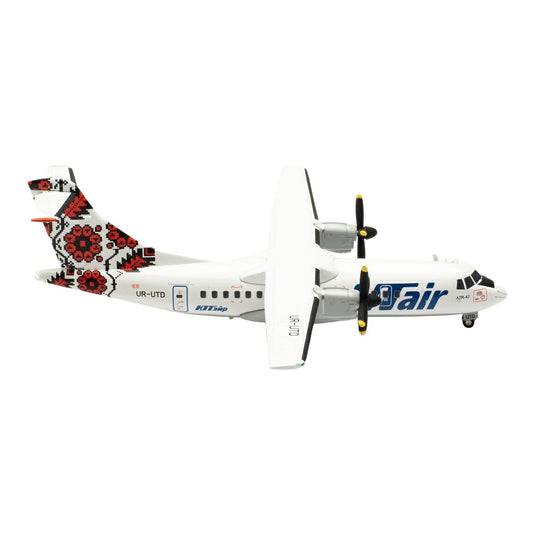 UTエアー・ウクライナ UTair Ukraine ATR-42-300 / Herpa Wings 1/200 飛行機模型 旅客機