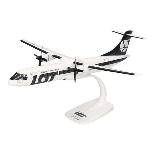LOTポーランド航空 LOT Polish Airlines ATR 72-200 / Herpa Snap-Fit 1/100 飛行機模型 旅客機
