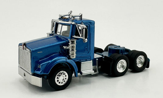 Kenworthケンワース T800 with Daycab Metallic Blue / HO LOGISTICS 1/87 模型