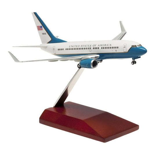 アメリカ空軍 US Air Force ボーイング 737-700WW / Hogan Wings 1/200 飛行機模型 ミリタリー