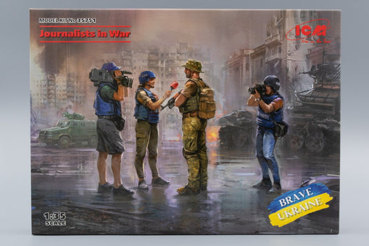 Journalists in War 4 figures 戦場ジャーナリスト 4体 /ICM 1/35 フィギュアプラモキット模型