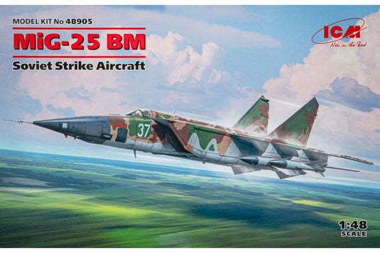 MiG-25BM Soviet Strike Aircraft ソビエト攻撃機 組み立てプラモキット模型 戦闘機 /ICM 1/48
