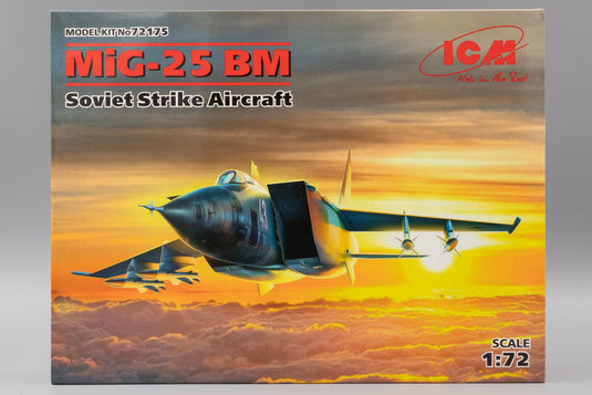 MiG-25BM ソビエト攻撃機 モデルキット/ ICM 1/72 模型