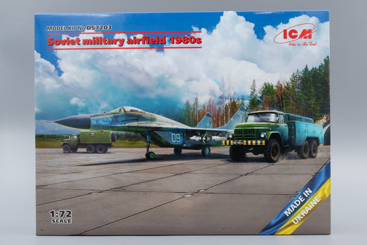ソビエト軍用飛行場 1980年代 MiG-29 APA-50M Zil-131 Command Vehicle PAG-14 モデルキット/ ICM 1/72 模型