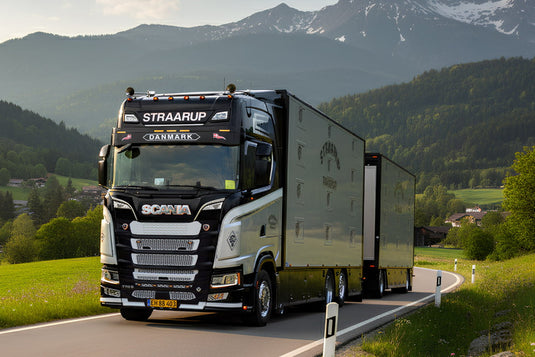 【予約】2026年発売予定 STRAARUP SCANIA S770 家畜運搬車 トラック / IMC 1/50 建設機械模型 工事車両