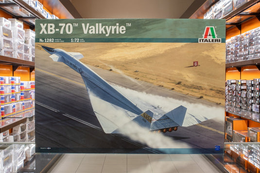 XB-70 Valkyrie モデルキット/ ITALERI 1/72 模型