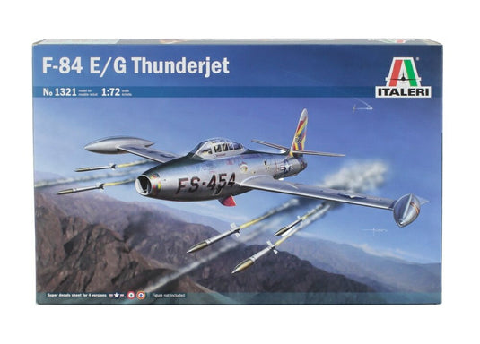 REPUBLIC AVIATION F 84 E/G サンダージェット 軍用機 1972 / ITALERI 1/72 モデルキット