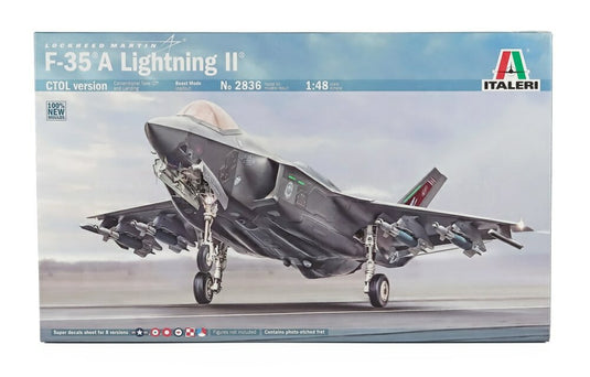 Lockheed Martinロッキードマーティン F35 Lighting IIライティングII 2011 Military Airplaneミリタリーエアプレーン / ITALERI 1/48 飛行機