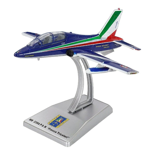 Aermacchi MB339A 飛行機 No.1 Frecce Tricolori イタリア空軍 / ITALERI 1/100 ミニカー ミリタリー模型