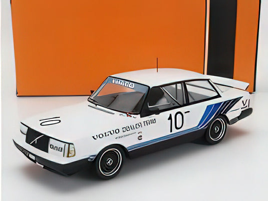 Volvo 240 Turbo (RHD) 