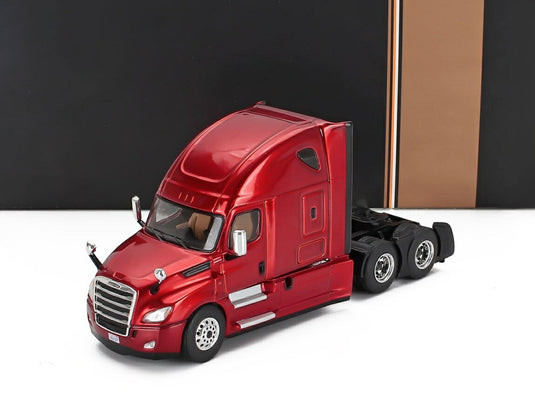 フレイトライナー カスケディア トラクタートラック 3軸 2018 レッドメタリック / IXO 1/64 ミニカー