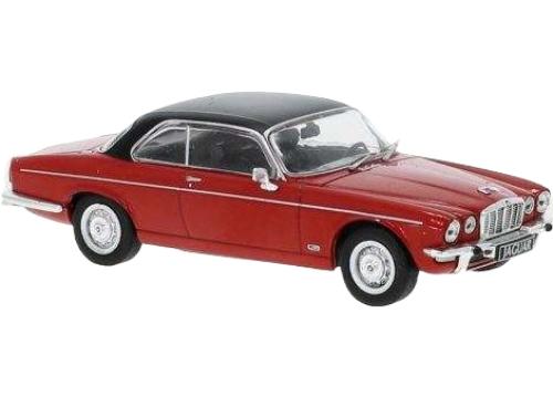 Jaguar XJ12C 1976 レッドブラック / IXO 1/43 ミニカー