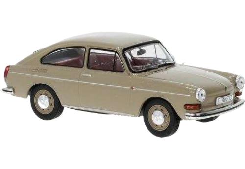 Volkswagen 1600 TL 1969 IXOCLC503N.22 / IXO 1/43 ミニカー