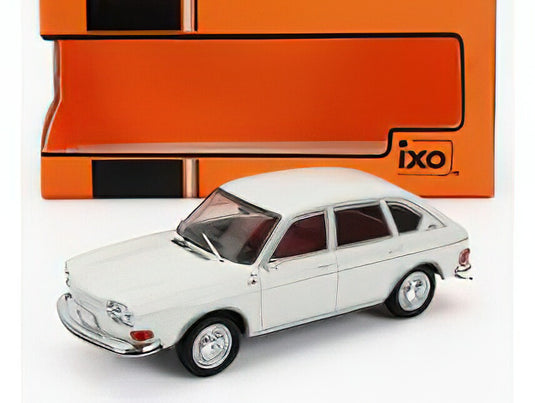 Volkswagen 411 LE 1970 ホワイト IXOCLC522N / IXO 1/43 ミニカー