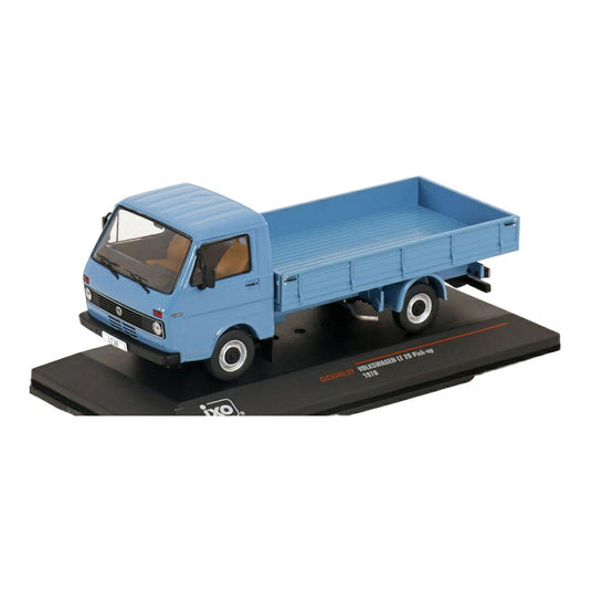 VW LT 28 ピックアップ 1978 ブルー / IXO 1/43 ミニカー