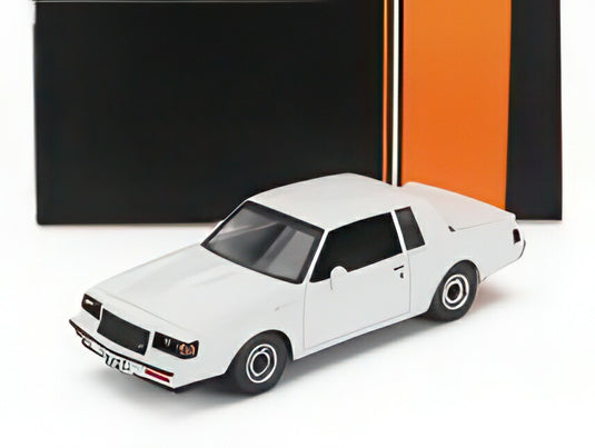 BUICK グランドナショナル 1987 ホワイト/ IXO 1/43 ミニカー