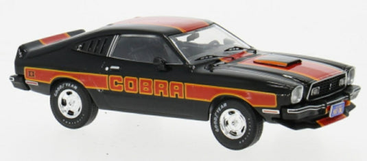 【予約】FORD マスタング MKII コブラ クーペ 1977 ブラック/レッド / IXO 1/43 ミニカー