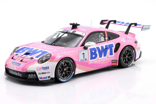 【予約】PORSCHE 911 992 GT3 CUP 4.2L チームBMW LECHNER RACING N1 ポルシェスーパーカップ チャンピオン 2023 バスティアン・ブース ピンク / IXO 1/18 ミニカー
