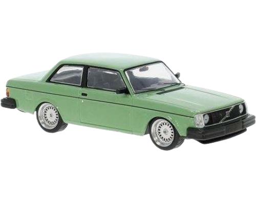 Volvo 242 Custom 1980 ライトグリーン / IXO 1/43 ミニカー
