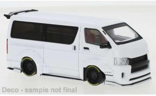 2018 トヨタ ハイエース ワイドボディ メタリックホワイト/ IXO  1/43 ミニカー