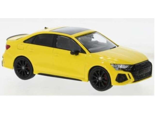 2022 Audi RS3 イエローミニカー/ IXO1/43