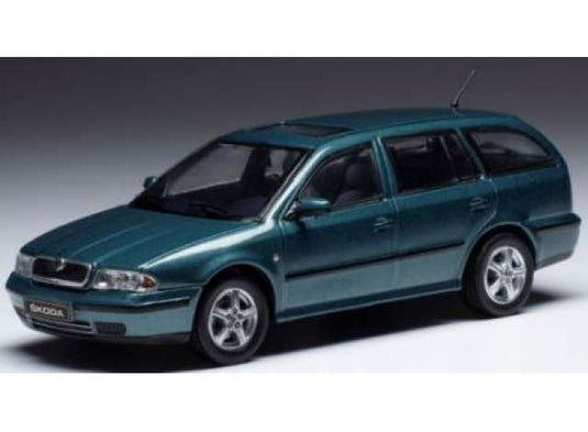 1998 シュコダ オクタビア 1 グリーンメタリック Skoda Octavia / IXO 1/43 ミニカー