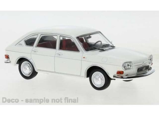 1970 フォルクスワーゲン 411 LE ホワイト VW 411 ミニカー / IXO 1/43 ミニカー