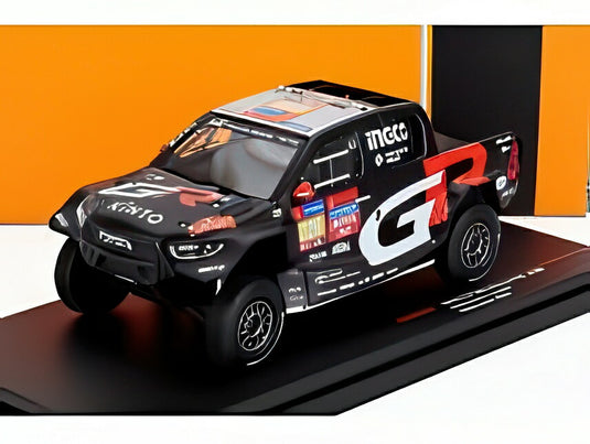 TOYOTA ハイラックス GR DKR EVO T1U ピックアップ チームガズーレーシング N226 ダカールラリー 2024 ブラックレッド/ IXO 1/43 ミニカー