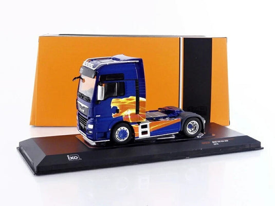 MAN TGX XXL D38 2015 ブルー / IXO 1/43 ミニカー
