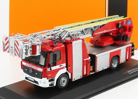 【予約】 Mercedes Benzメルセデスベンツ Ategoアテゴ DLK 23/12 Truckトラック Scala Cestello Feuerwehr 2018 レッドシル / IXO 1/43 トラック商用車