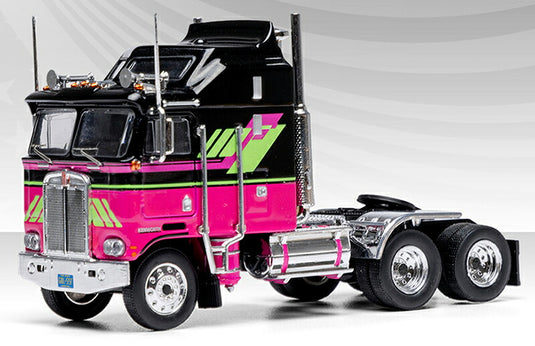 Kenworthケンワース K100 エアロダイン 1976 トラック 模型 ダイキャスト モデル / IXO 1/64 ミニカー 模型