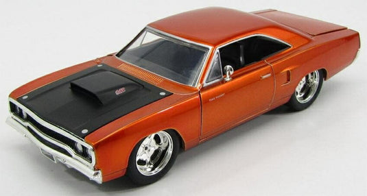 PLYMOUTHプリムス ドム チャージャー ロードランナー 1970 ワイルドスピード 7 2015 カッパーブラック TV SERIES - MOVIE / JADA 1/24 ミニカー