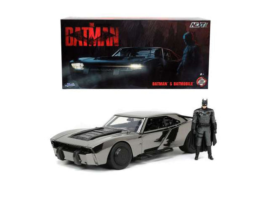 バットモービル 2022 コミコン限定 バットマンフィギュア付 ブラッククローム / JADA 1/24 ミニカー