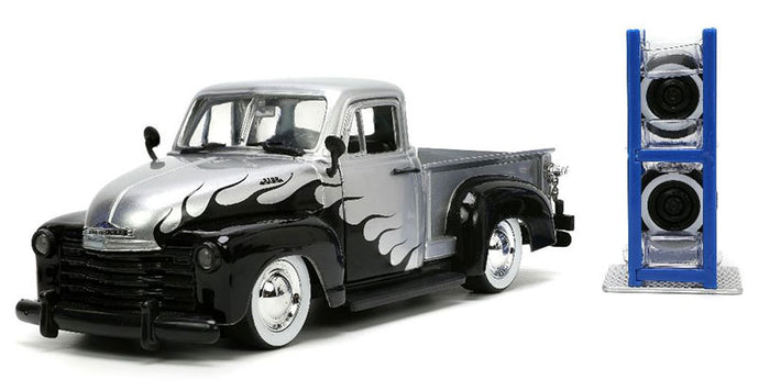 1953 Chevrolet 3100 ピックアップ シルバー ブラックフレイム 替えホイール付き ミニカー / JADA 1/24