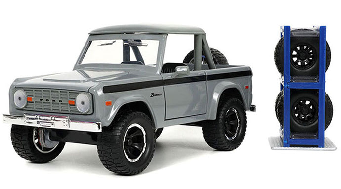 1973 Ford Bronco タイヤラック & 替えホイール付き ミニカー / JADA 1/24