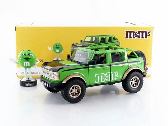 フォード ブロンコ 2021 M&M's グリーン フィギュア付き / Jada Toys 1/24 ミニカー