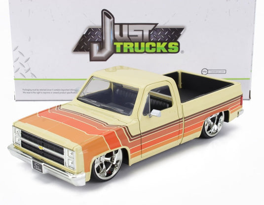 CHEVROLETシボレー C10 ピックアップカスタム 1985 クリームブラウンオレンジ / JADA 1/24 ミニカー