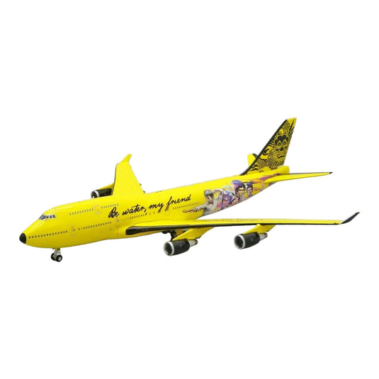 ブルース・リー Bruce Lee ボーイング 747-400 特別塗装 「Be water, my friend」 / JC Wings 1/400 飛行機模型 旅客機