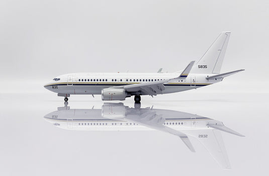 アメリカ海軍 US Navy ボーイング C-40A Clipper / JC Wings 1/200 飛行機模型 ミリタリー