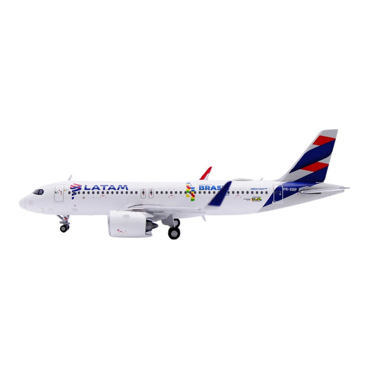 ラタム航空 LATAM エアバス A320neo / JC Wings 1/400 飛行機模型 旅客機