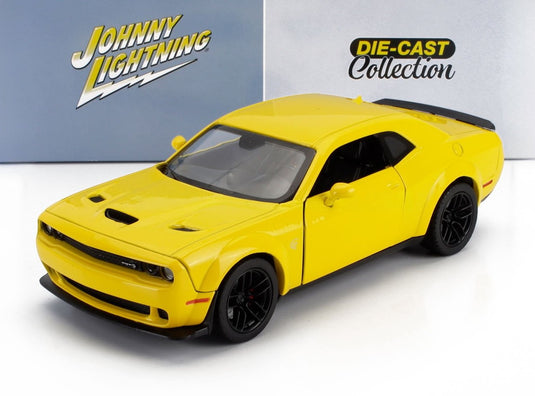DODGEダッジ チャレンジャー SRT ヘルキャット ワイドボディ 2018 イエロー / JOHNNY LIGHTNING 1/24 ミニカー
