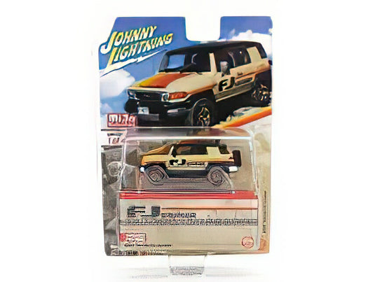 TOYOTA FJ CRUISER 2007 SAND/JOHNNY LIGHTNING 1/64ミニカー
