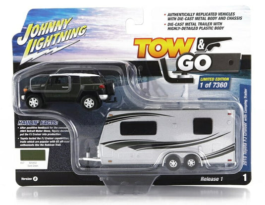 TOYOTAトヨタ FJクルーザー 200 キャンピングトレーラー付き グリーンシルバー / JOHNNY LIGHTNING 1/64 ミニカー