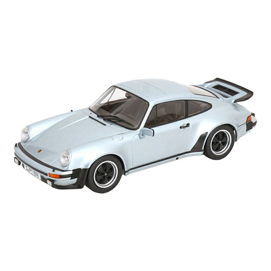 【予約】2026年発売予定 Porscheポルシェ 911 930 3.0L ターボ クーペ 1976 シルバー 限定生産 / KK-SCALE 1/18 ミニカー