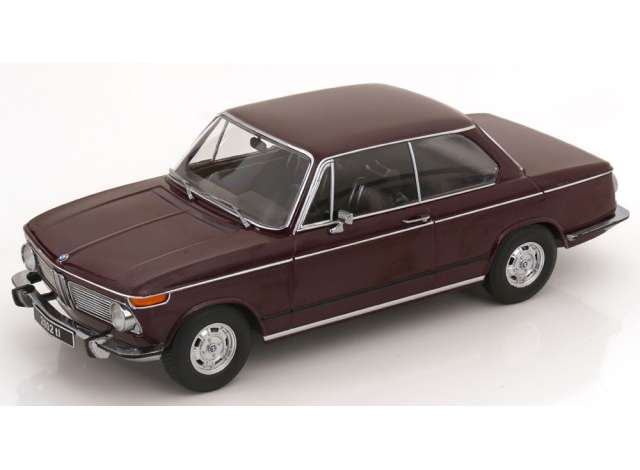 ギャラリービューアに画像をロードする, 1971 BMW 2002 ti 1.Serie, darkred/KK-SCALE 1/18ミニカー
