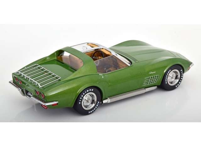 ギャラリービューアに画像をロードする, 【予約】CHEVROLET コルベット C3 1972 ルーフパーツ脱着可 グリーン/ KK-SCALE 1/18 ミニカー
